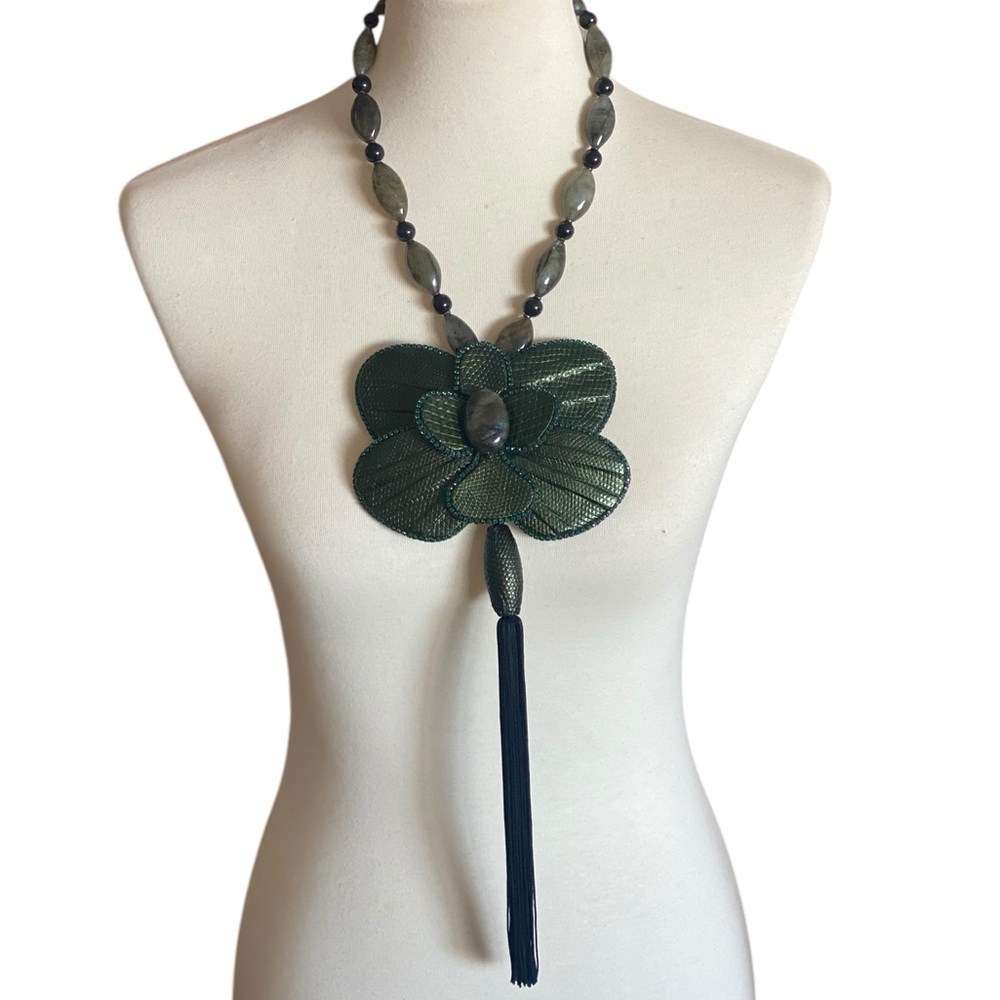 Giorgio Armani Green
Labradorite Leather
Crystal Beaded
Statement Necklace